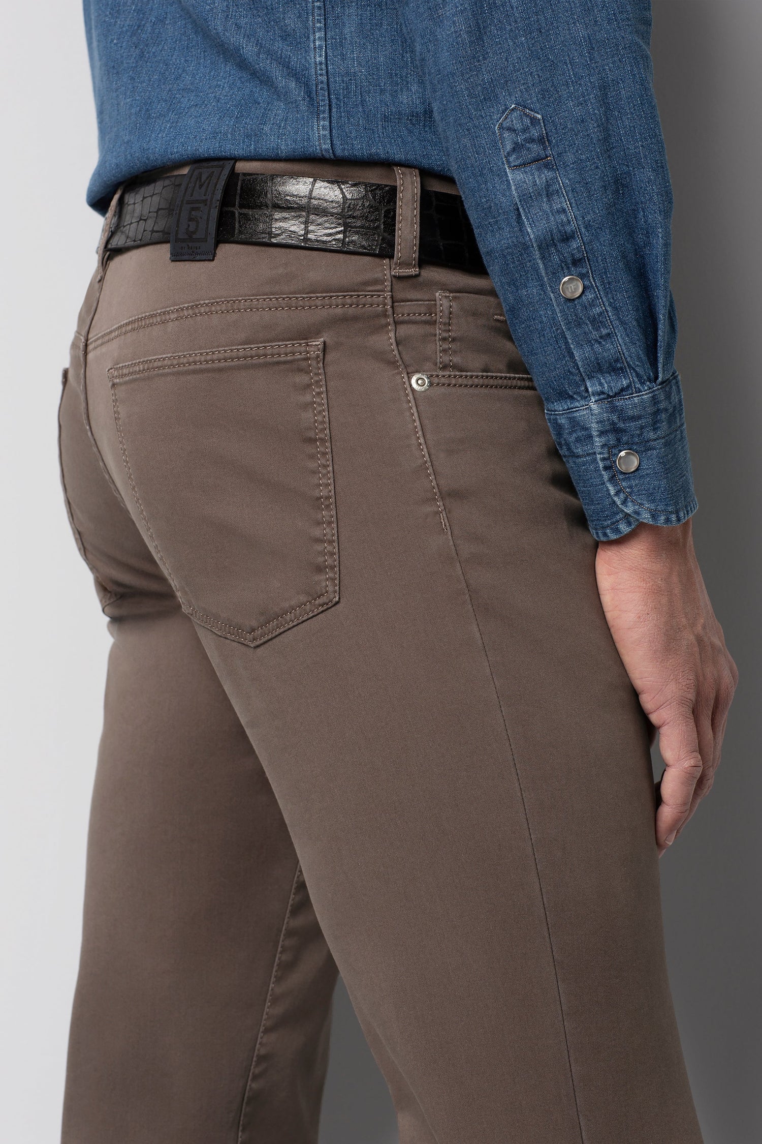 SLIM 9-6106 HIGH PERFORMANCE SATIN