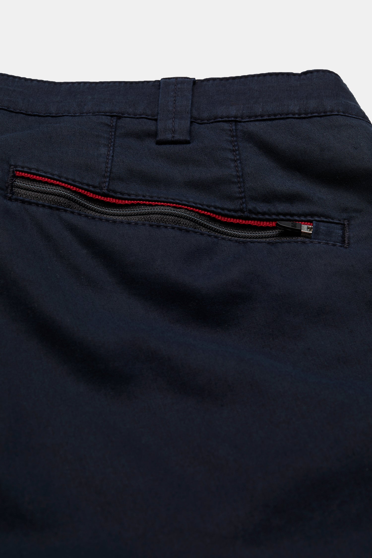 B-Arran 1-8070 ACTIVE • SHORT